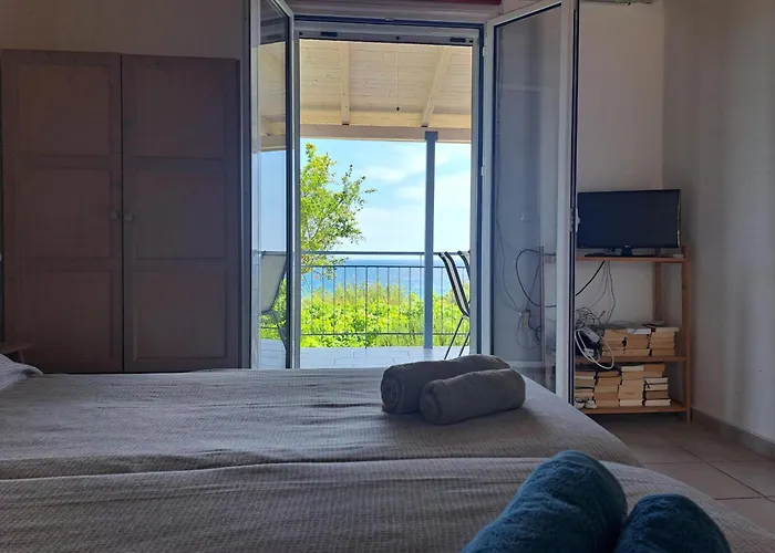 Bizos Hébergement de vacances Koróni